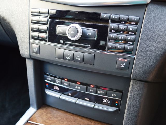 Mercedes Benz E-CLASS 2010-05 22521-15