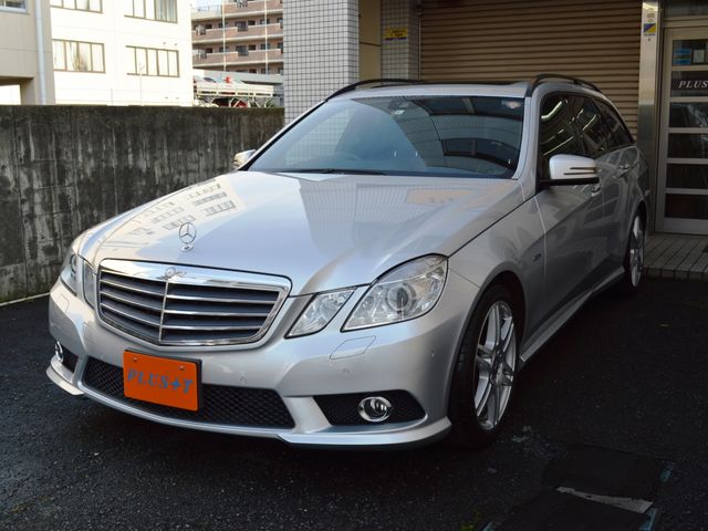 Mercedes Benz E-CLASS 2010-05 22521-1