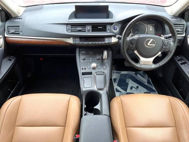 Lexus CT 2017-10 25247-1