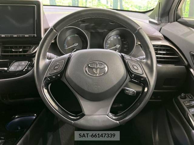 Toyota C-HR 2017-03 357859-11