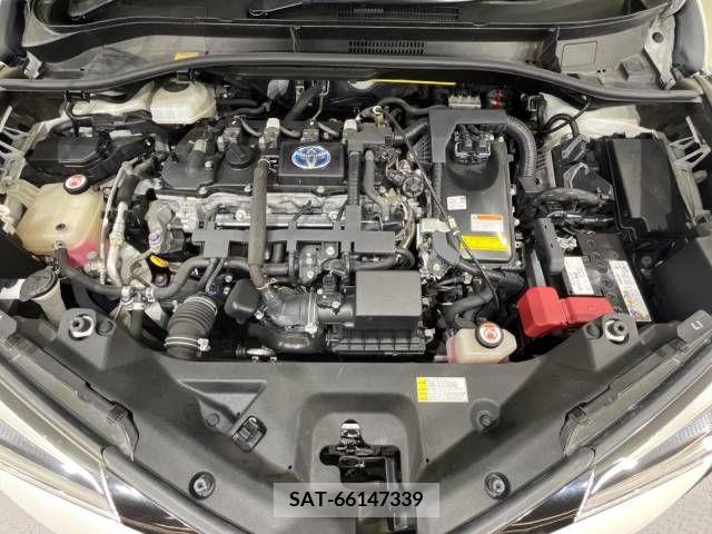 Toyota C-HR 2017-03 357859-18
