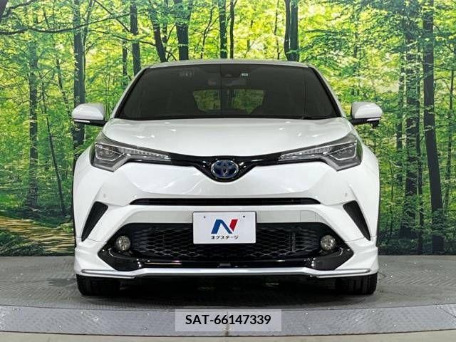 Toyota C-HR 2017-03 357859-14
