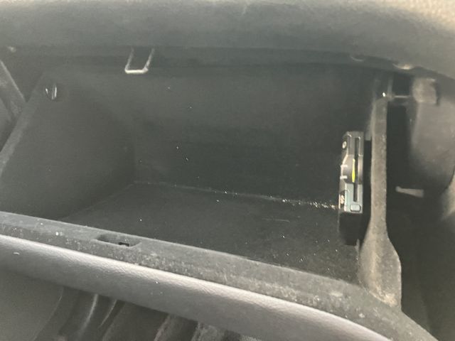 Toyota HARRIER 2011-02 11275-19
