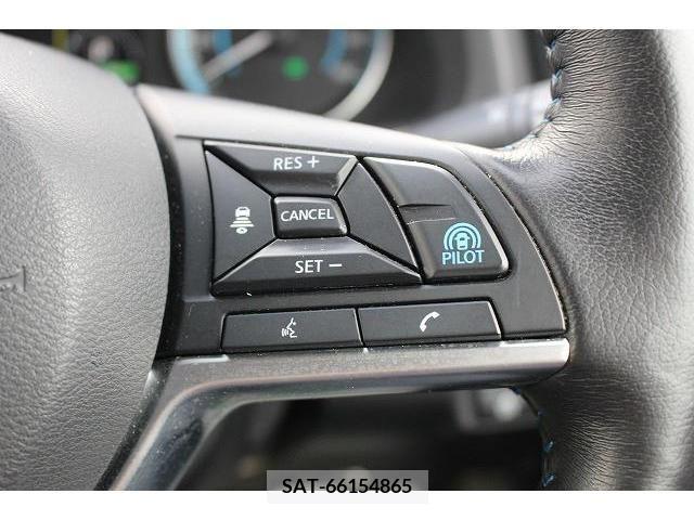Nissan LEAF 2020-02 367079-6