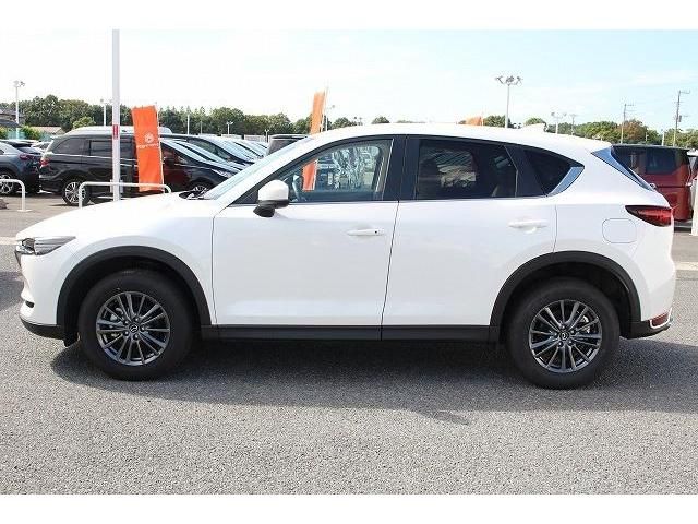 Mazda CX-5 2021-06 16379-6
