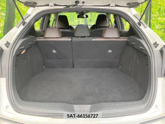 Toyota C-HR 2017-03 384633-11