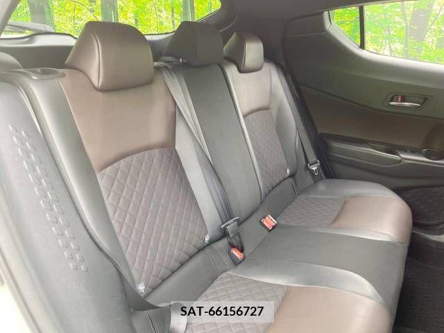 Toyota C-HR 2017-03 384633-10