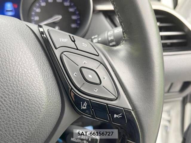 Toyota C-HR 2017-03 384633-2