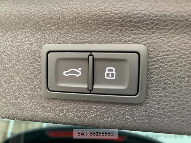 Audi Q3 2022-10 317878-16