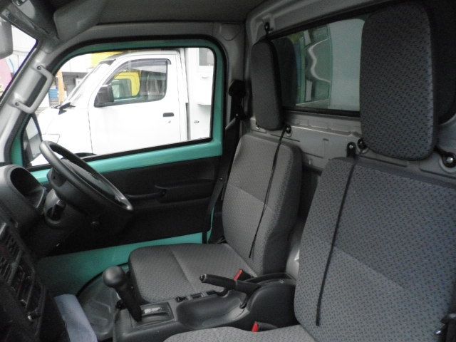 Nissan CLIPPER 2017-11 11066-10