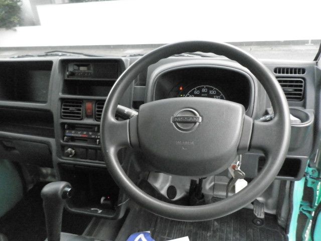 Nissan CLIPPER 2017-11 11066-17