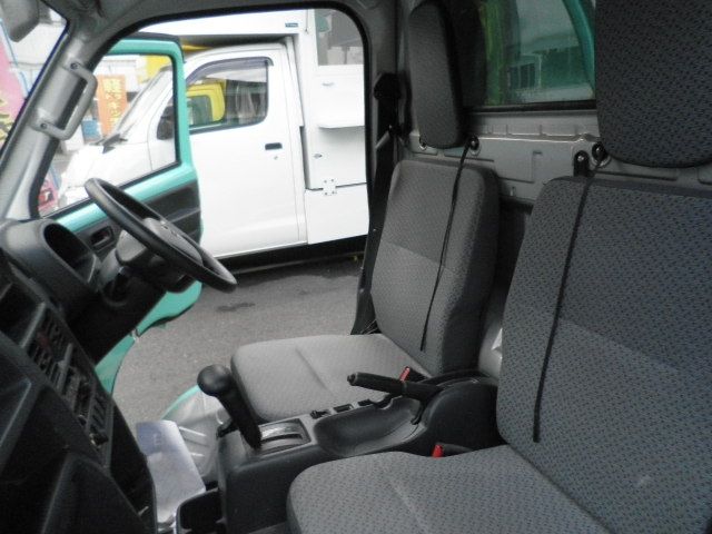 Nissan CLIPPER 2017-11 11066-19