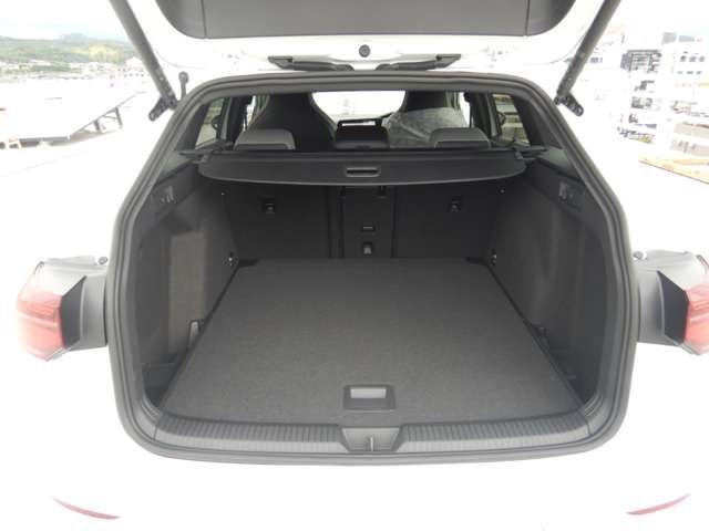 VolksWagen GOLF VARIANT 2022-12 189017-27