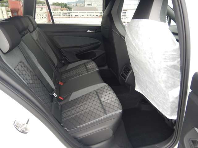 VolksWagen GOLF VARIANT 2022-12 189017-25
