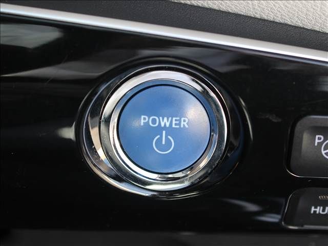 Toyota PRIUS 2019-06 18035-9