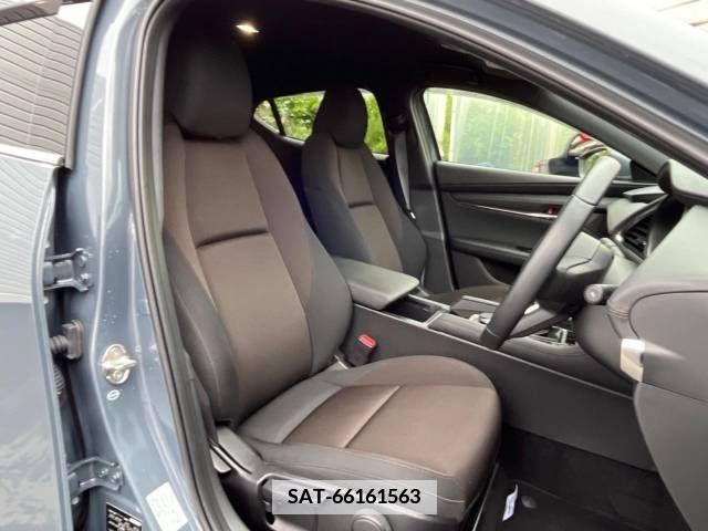 Mazda MAZDA3 2019-07 339769-9