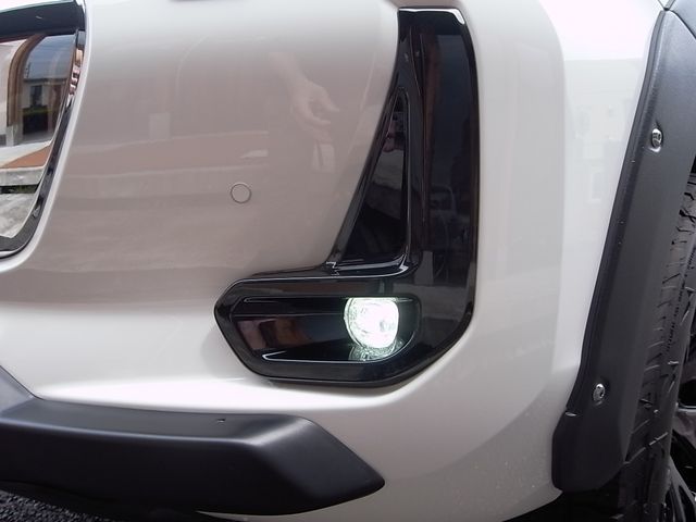 Toyota HILUX 2021-02 10328-20