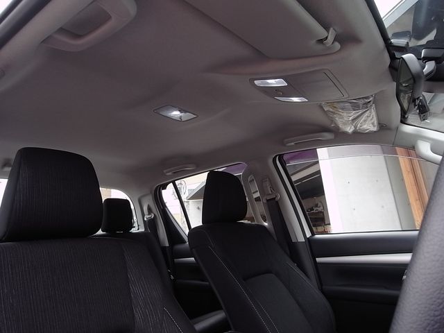 Toyota HILUX 2021-02 10328-23