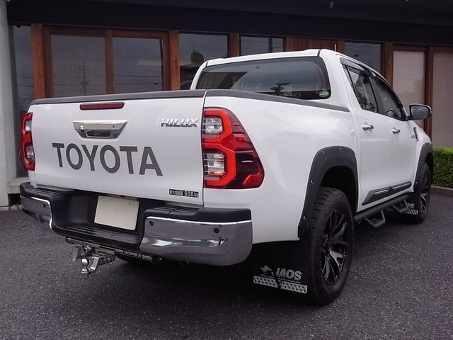 Toyota HILUX 2021-02 10328-1