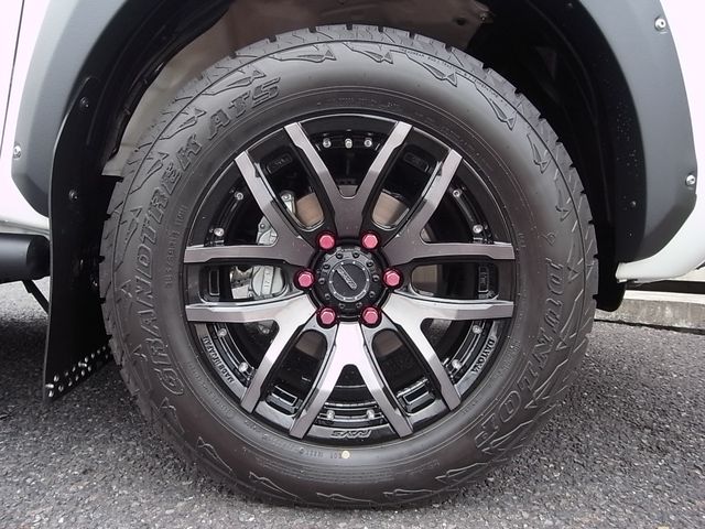 Toyota HILUX 2021-02 10328-13