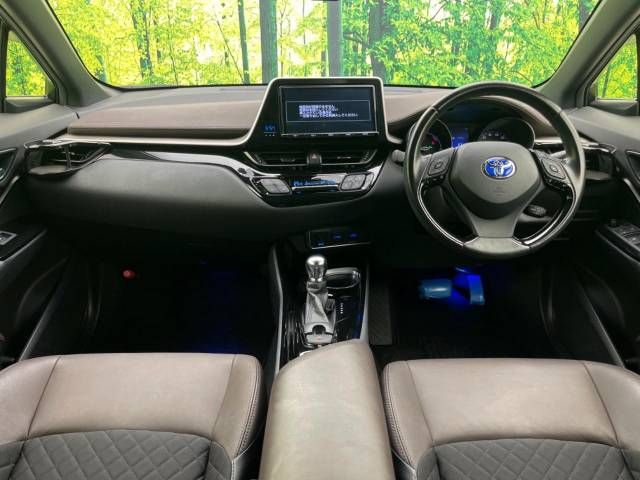 Toyota C-HR 2017-05 14482-1