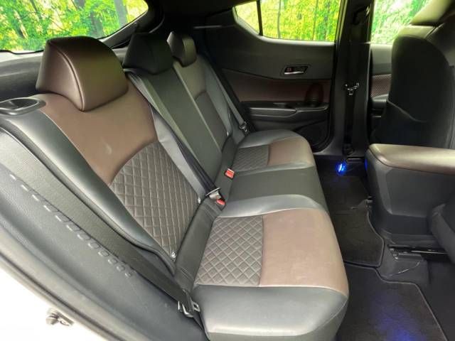 Toyota C-HR 2017-05 14482-9