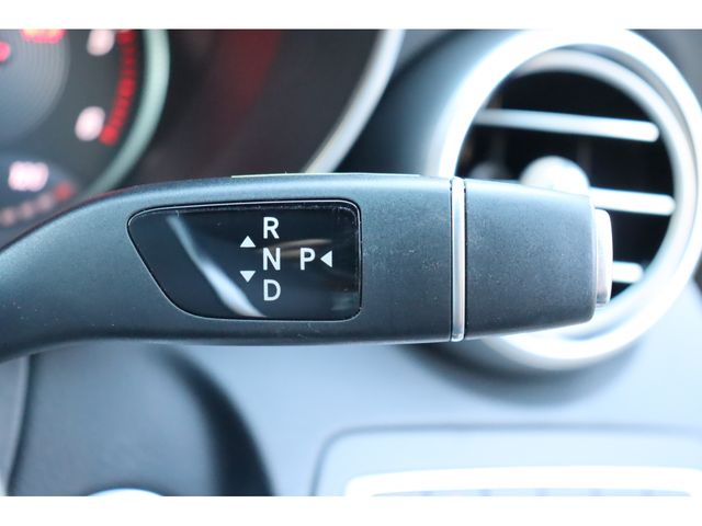 Mercedes Benz C-CLASS 2018-01 15540-6