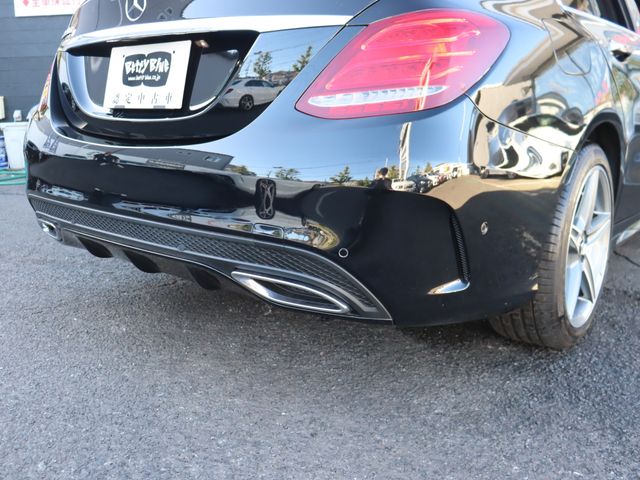Mercedes Benz C-CLASS 2018-01 15540-16
