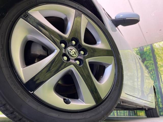 Toyota PRIUS 2019-05 193803-12