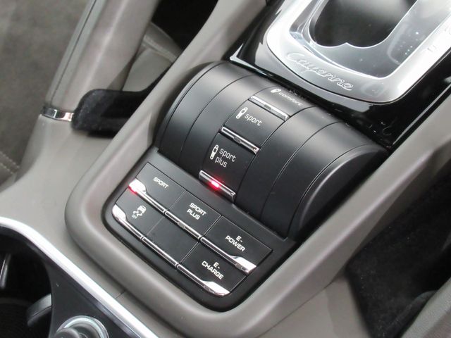 Porsche CAYENNE 2017-02 183144-13