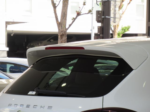 Porsche CAYENNE 2017-02 183144-24