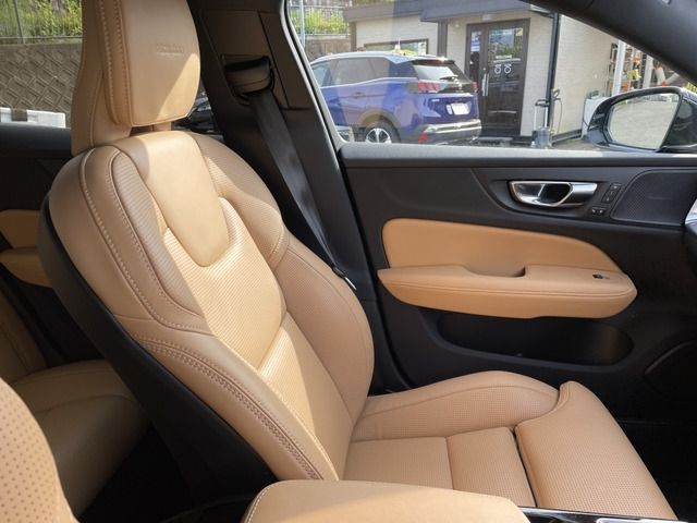 Volvo V60 2021-02 21919-1