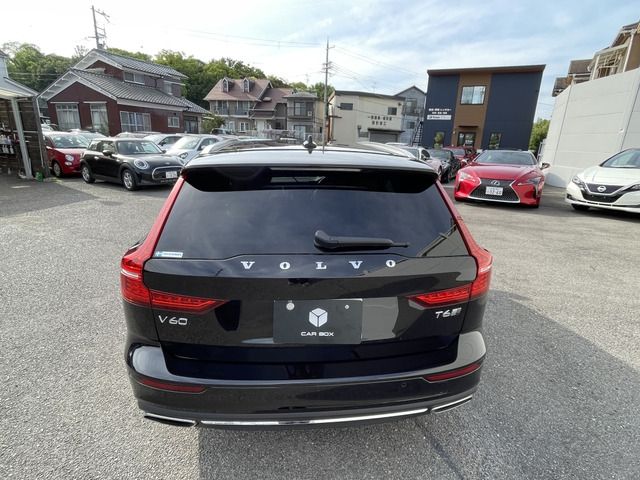 Volvo V60 2021-02 21919-2