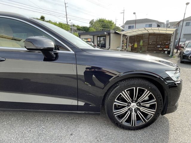 Volvo V60 2021-02 21919-12