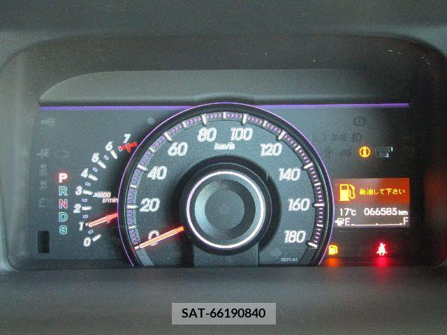 Honda e 2014-11 204507-7