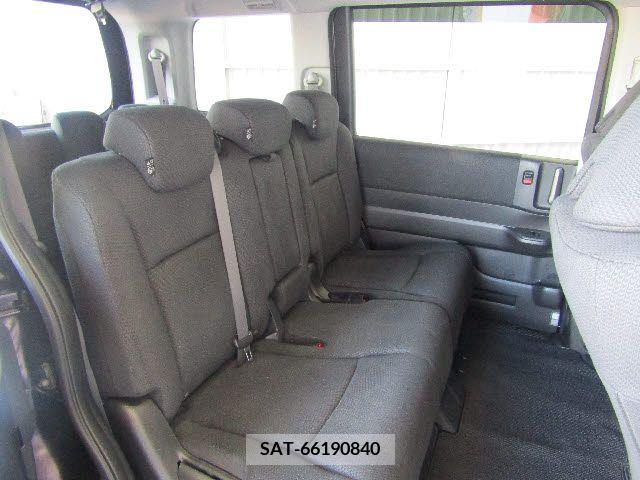 Honda e 2014-11 204507-3