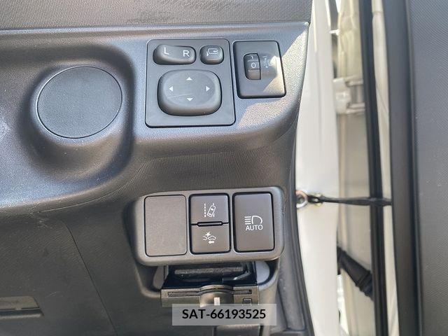 Toyota AQUA 2017-07 292210-19