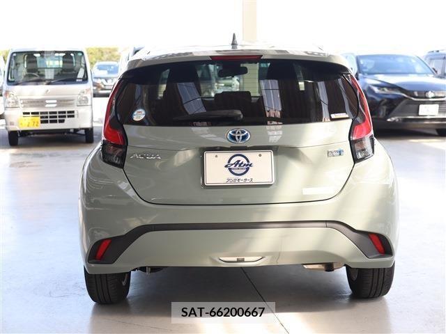Toyota AQUA 2021-09 291758-4
