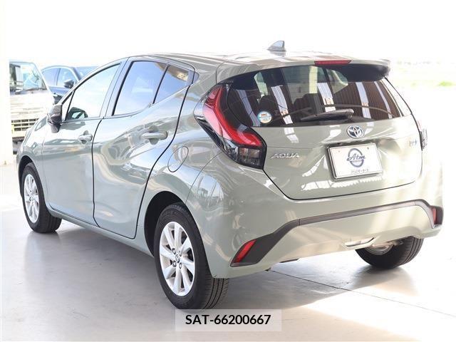 Toyota AQUA 2021-09 291758-5