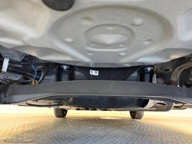 Toyota YARIS 2020-10 25038-18
