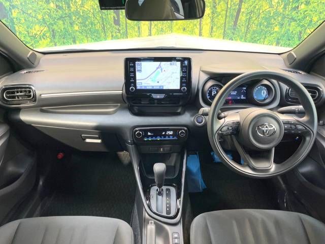 Toyota YARIS 2020-10 25038-1