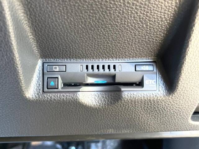 Toyota YARIS 2020-10 25038-7