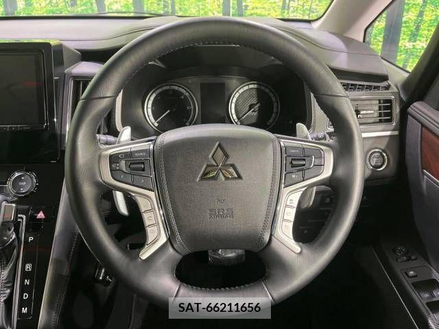 Mitsubishi DELICA D5 2023-03 267470-12