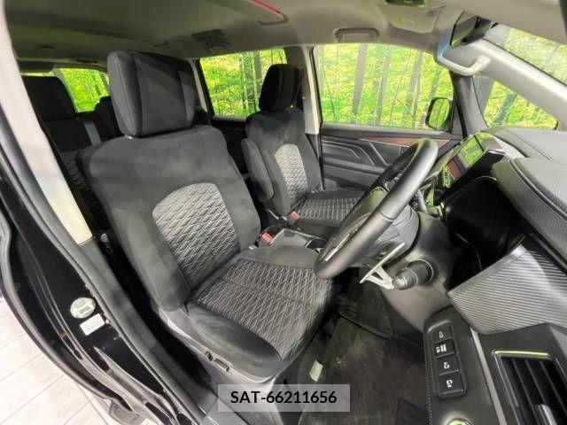 Mitsubishi DELICA D5 2023-03 267470-8
