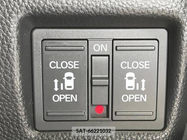 Honda N BOX CUSTOM 2019-07 216997-3
