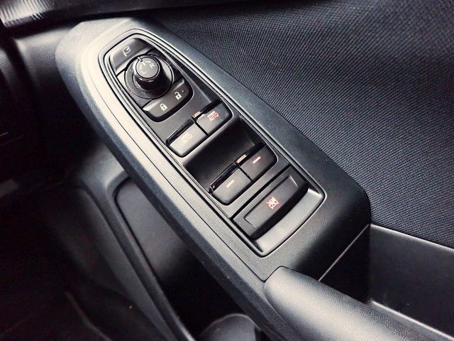 Subaru IMPREZA 2017-03 196287-23