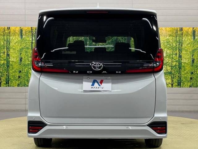 Toyota NOAH 2023-07 188071-15