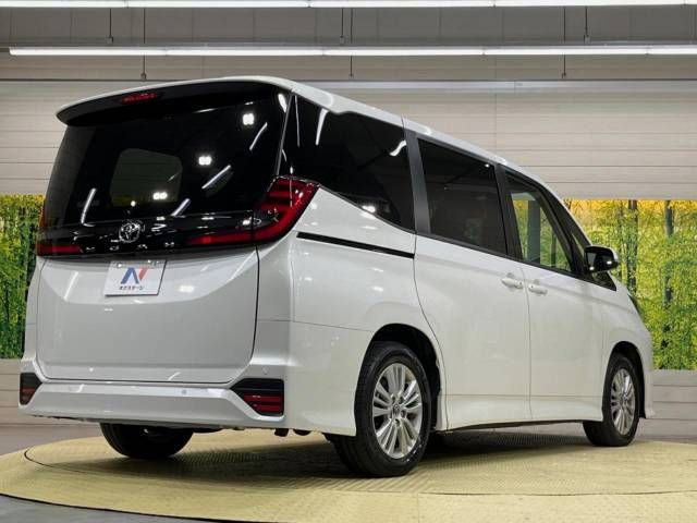 Toyota NOAH 2023-07 188071-17