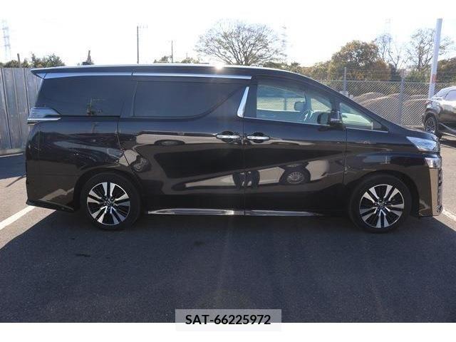 Toyota VELLFIRE 2018-08 205414-2