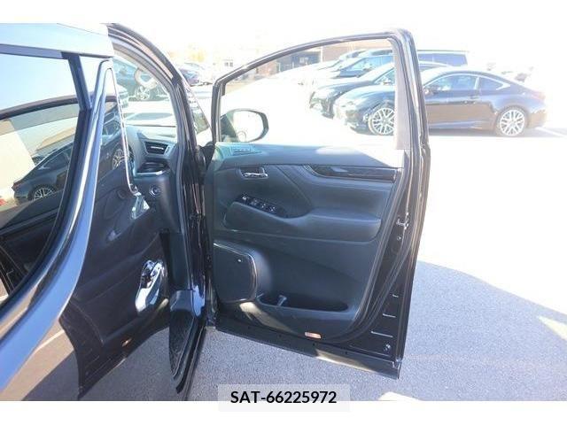 Toyota VELLFIRE 2018-08 205414-8